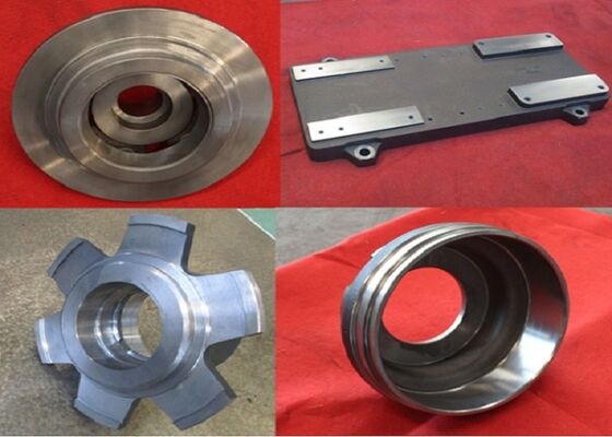 黒色OEM 高品質の砂鋳鉄部品 特殊機器用車輪ロード機 32kg 重量