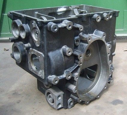 OEM 高品質 砂鋳鉄加工部品 農業機械のためのトランスミッションハウジング