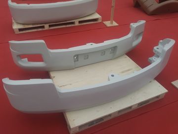 プライマー コーティングおよび終わりの絵画が付いている小型掘削機の均衡