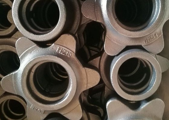 砂型で作る農業機械はDuctiltの鉄材料が付いている後部ハブを分けます