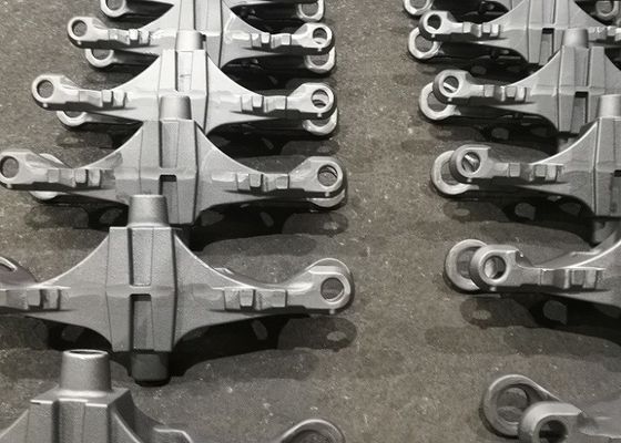 クレーン樹脂の砂の車軸投げる建設機械部品