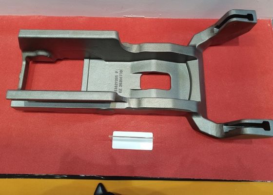 GGG600-3延性がある鉄プロダクトを投げるフォークリフトCracket