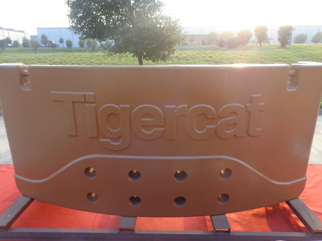 Tigercat工学車のための林業の機械類のカウンター ウェイト